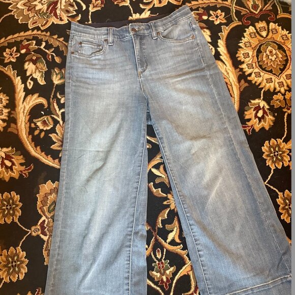 Kim Rogers light/medium wash cropped flare jeans - Picture 1 of 2